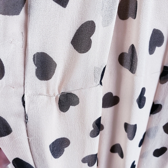 KATE SPADE Heartbeat Silk Faux Wrap Dress Tan Black Hearts Belted V-Neck Size 10 - Picture 9 of 14